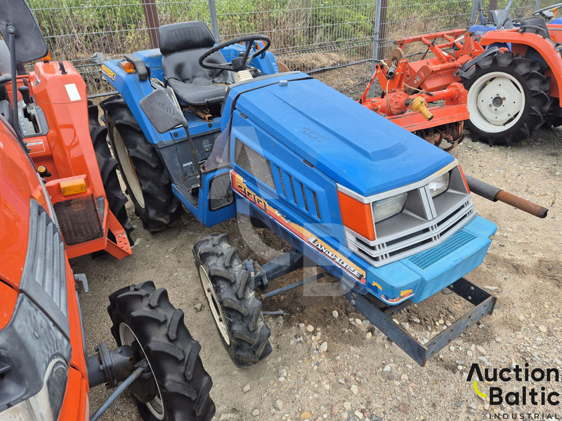 Iseki TU 200 - Traktor: gambar 2 Iseki TU 200 - Traktor: gambar 2