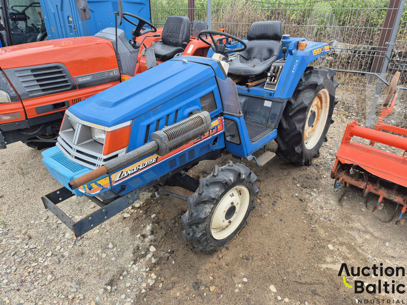 Iseki TU 200 - Traktor: gambar 1 Iseki TU 200 - Traktor: gambar 1