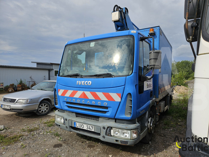Iveco 100E 18 - Platform udara yang dipasang di truk: gambar 1 Iveco 100E 18 - Platform udara yang dipasang di truk: gambar 1