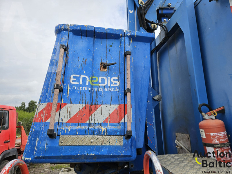 Platform udara yang dipasang di truk Iveco 100E 18: gambar 7