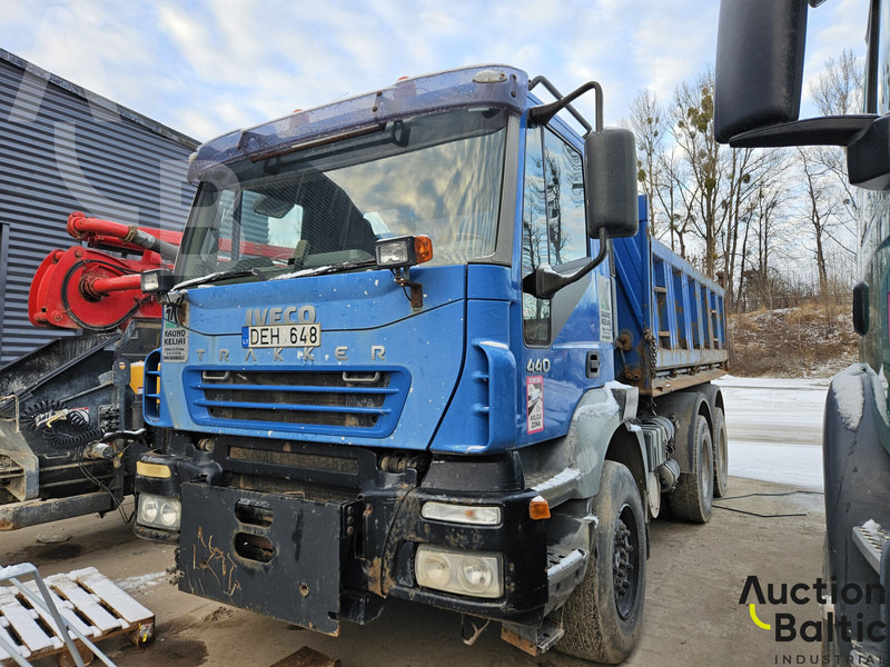 Iveco 260 E44 - Truk jungkit: gambar 1 Iveco 260 E44 - Truk jungkit: gambar 1