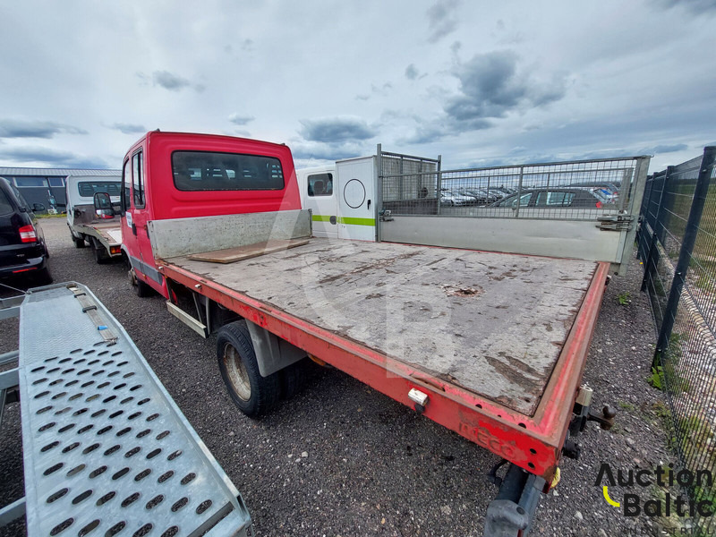 Iveco 50C18 - Truk flatbed: gambar 3 Iveco 50C18 - Truk flatbed: gambar 3