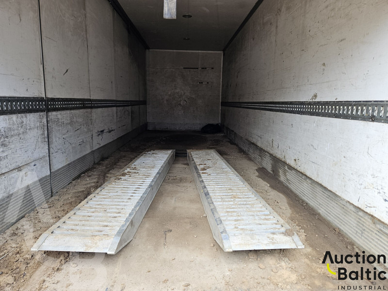 Iveco Eurocargo 150E23 - Truk box: gambar 5 Iveco Eurocargo 150E23 - Truk box: gambar 5