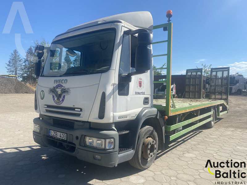 Iveco ML 120E22 - Truk flatbed: gambar 1 Iveco ML 120E22 - Truk flatbed: gambar 1