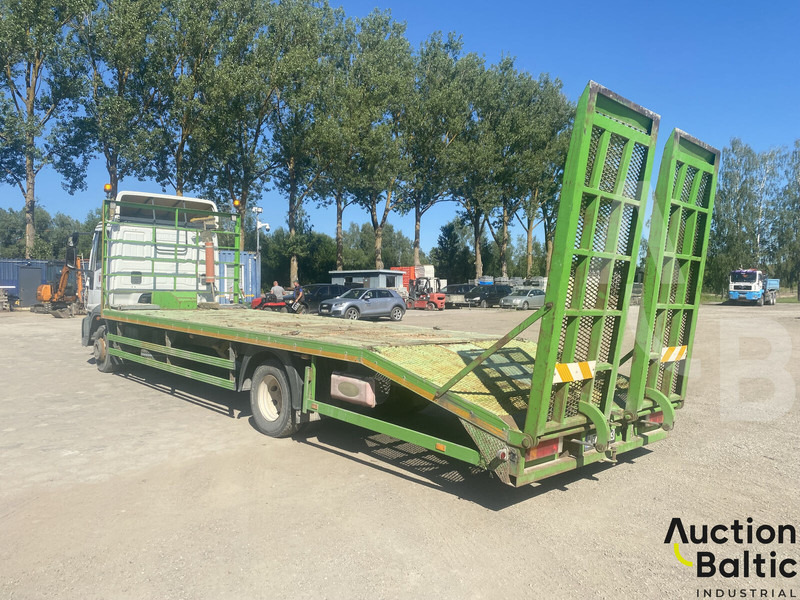 Iveco ML 120E22 - Truk flatbed: gambar 3 Iveco ML 120E22 - Truk flatbed: gambar 3