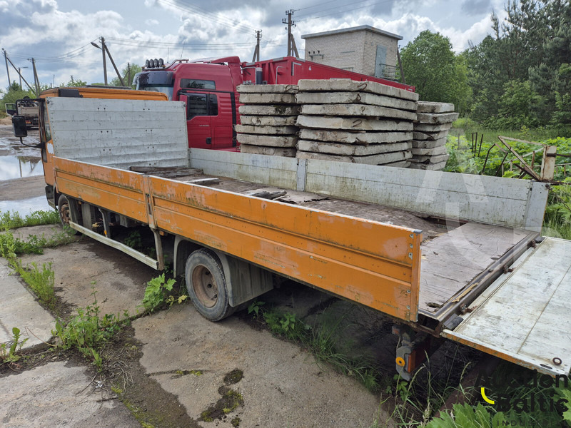 Iveco ML80E17 - Truk flatbed: gambar 4 Iveco ML80E17 - Truk flatbed: gambar 4
