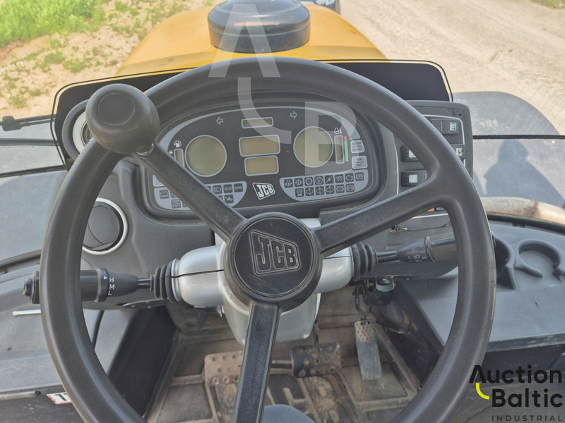 Traktor JCB Fastrac 3220: gambar 6