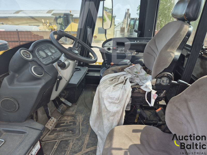 JCB Fastrac 3220 - Traktor: gambar 5 JCB Fastrac 3220 - Traktor: gambar 5