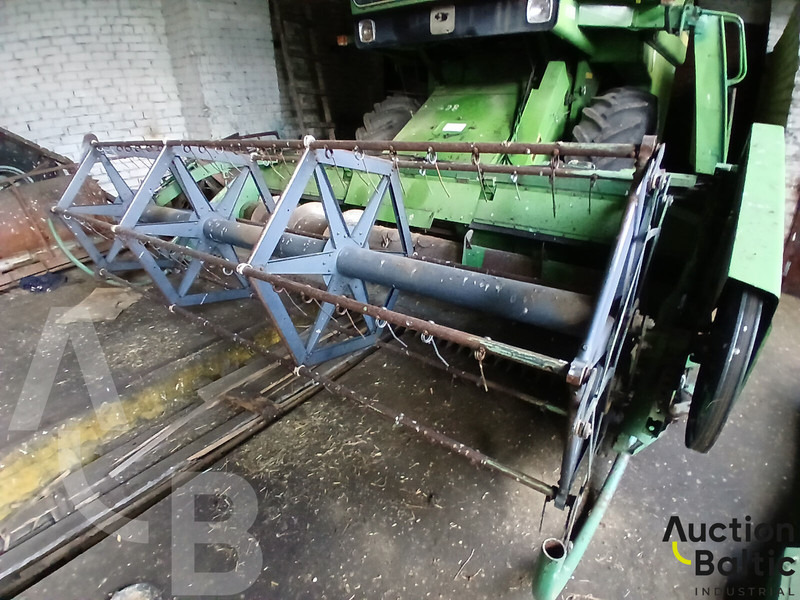 John Deere 1055 - Pemanen gabungan: gambar 5 John Deere 1055 - Pemanen gabungan: gambar 5