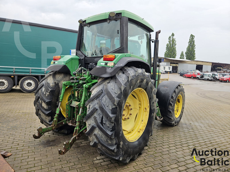 John Deere 6810 - Traktor: gambar 4 John Deere 6810 - Traktor: gambar 4