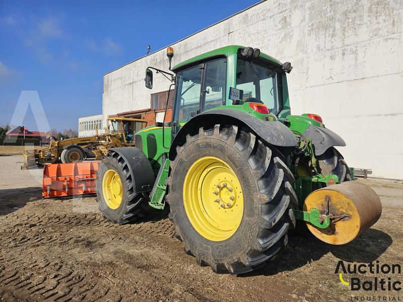John Deere 6820 - Traktor: gambar 4 John Deere 6820 - Traktor: gambar 4