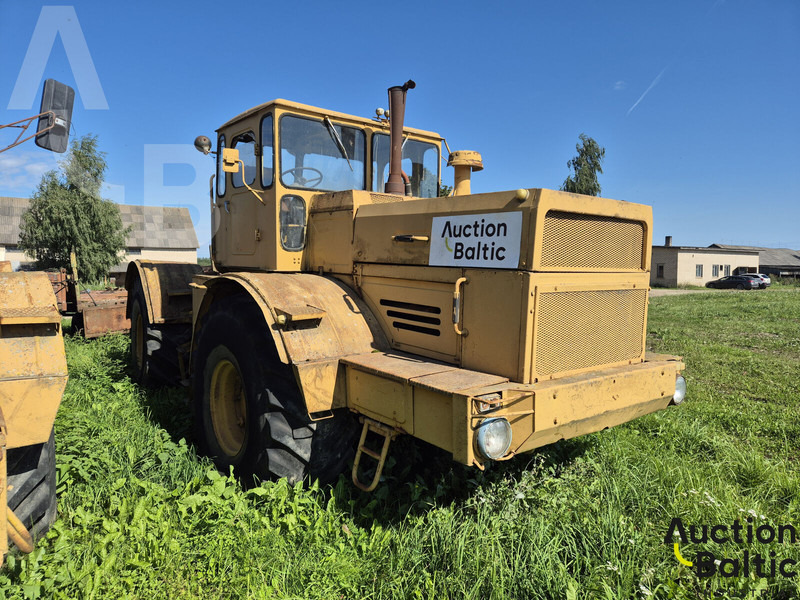 KIROVETS K 700 A - Traktor: gambar 1 KIROVETS K 700 A - Traktor: gambar 1