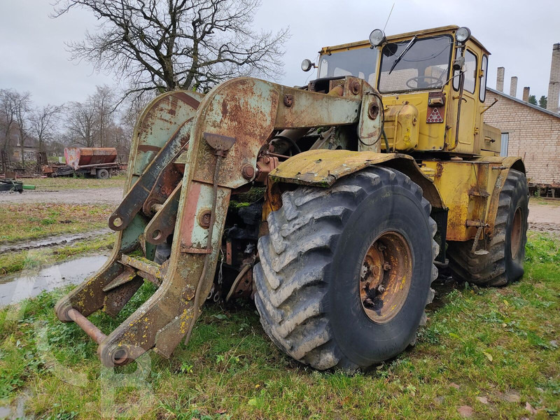 KIROVETS K 701 - Traktor: gambar 4 KIROVETS K 701 - Traktor: gambar 4