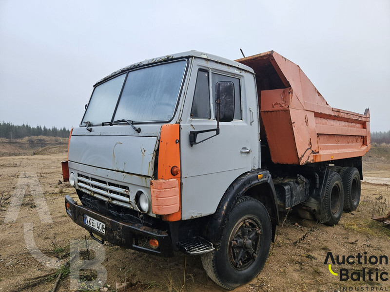 Kamaz 55111 - Truk jungkit: gambar 1 Kamaz 55111 - Truk jungkit: gambar 1