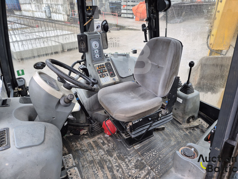 Komatsu WB93S-5 - Backhoe loader: gambar 5 Komatsu WB93S-5 - Backhoe loader: gambar 5