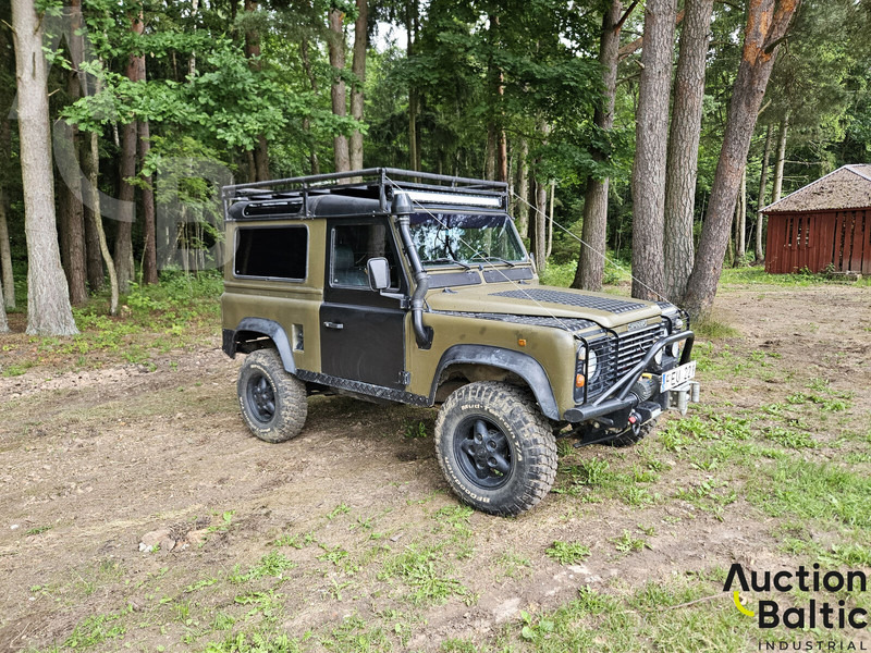 Land Rover Defender 90 - Mobil SUV: gambar 2 Land Rover Defender 90 - Mobil SUV: gambar 2
