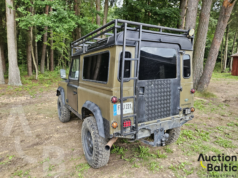 Land Rover Defender 90 - Mobil SUV: gambar 3 Land Rover Defender 90 - Mobil SUV: gambar 3