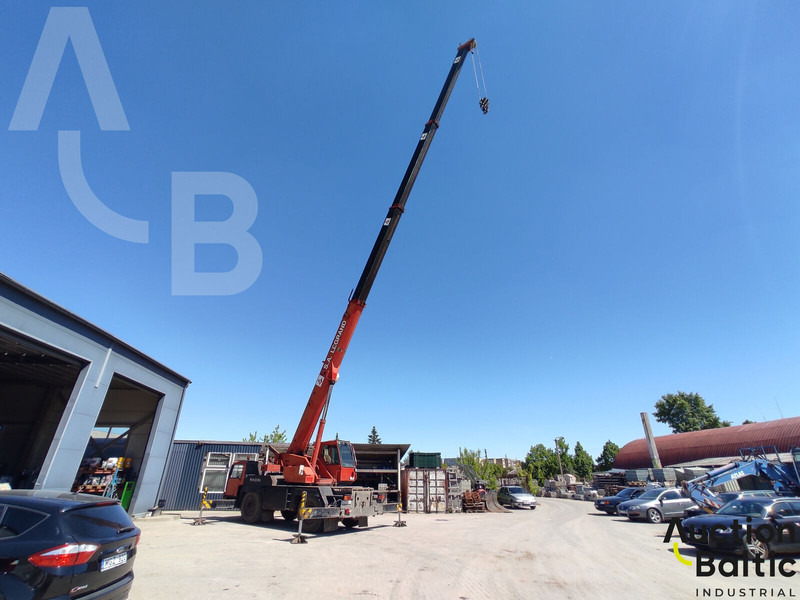 Liebherr LTM 1025 - Derek semua medan: gambar 2 Liebherr LTM 1025 - Derek semua medan: gambar 2