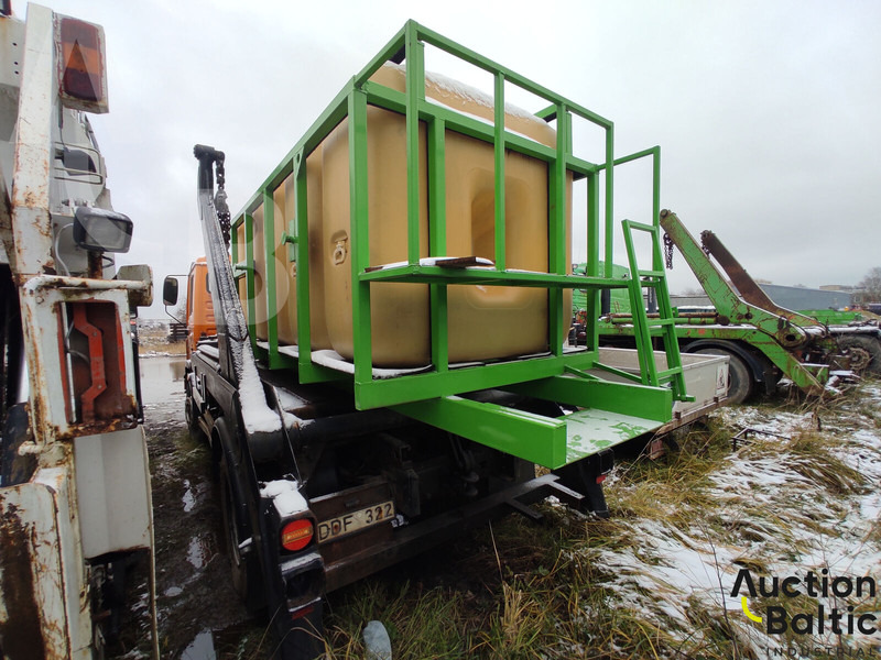 MAN 18.272 - Truk skip loader: gambar 4 MAN 18.272 - Truk skip loader: gambar 4