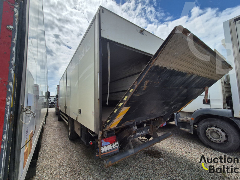 MAN 18.290 - Truk box: gambar 3 MAN 18.290 - Truk box: gambar 3