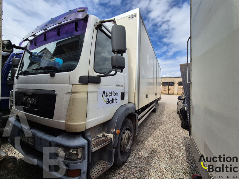 MAN 18.290 - Truk box: gambar 1 MAN 18.290 - Truk box: gambar 1