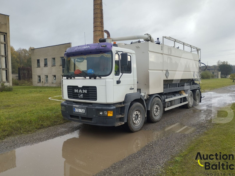 MAN T 46 - Truk vakum: gambar 1 MAN T 46 - Truk vakum: gambar 1
