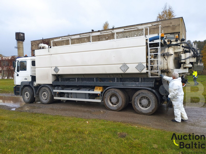 MAN T 46 - Truk vakum: gambar 3 MAN T 46 - Truk vakum: gambar 3