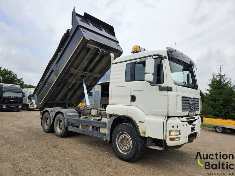 MAN TGA26.480 - Truk jungkit: gambar 1 MAN TGA26.480 - Truk jungkit: gambar 1