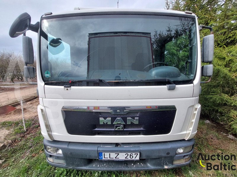 MAN TGL8.180 - Truk box: gambar 2 MAN TGL8.180 - Truk box: gambar 2