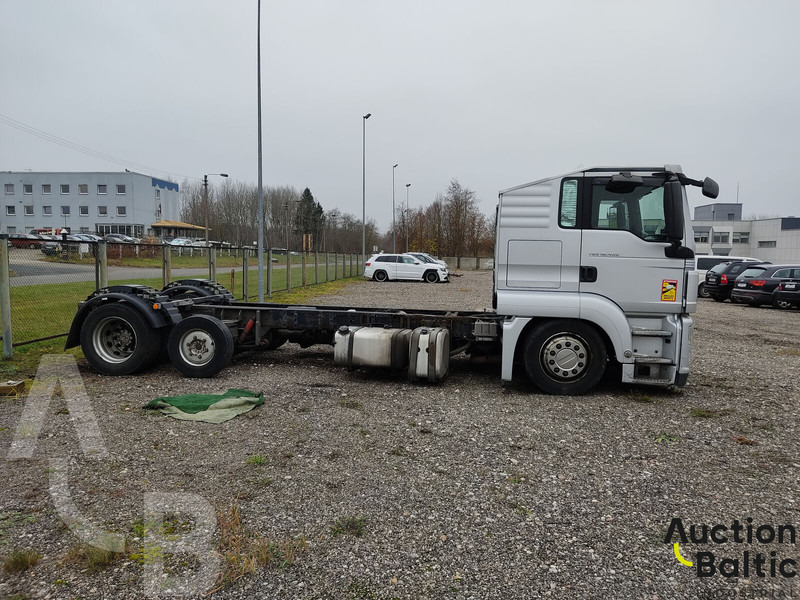 MAN TGS18.400 - Truk sasis: gambar 5 MAN TGS18.400 - Truk sasis: gambar 5