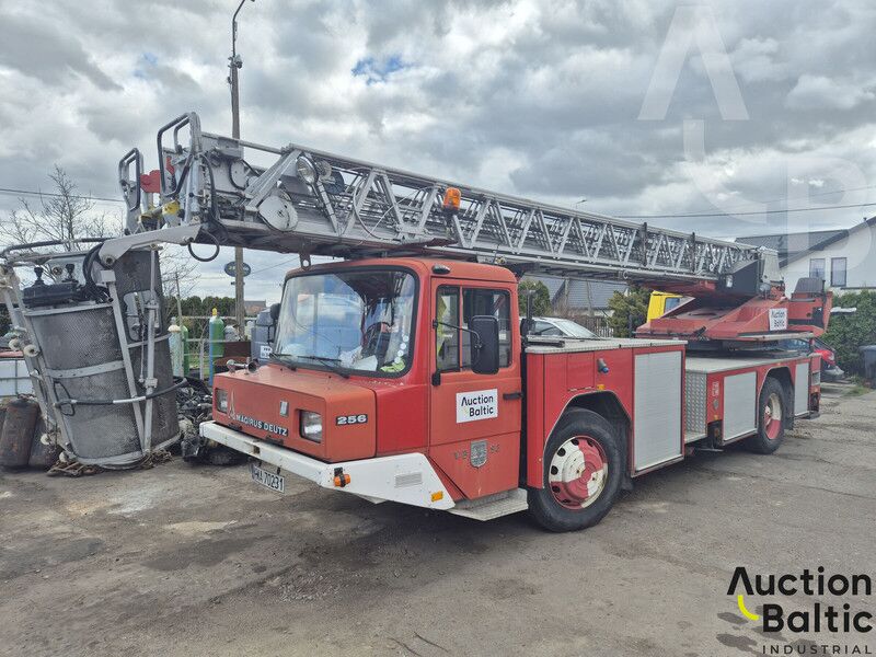Magirus 256 - Platform udara yang dipasang di truk: gambar 2 Magirus 256 - Platform udara yang dipasang di truk: gambar 2
