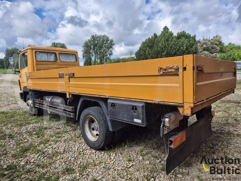 Mercedes-Benz 1117 - Truk jungkit: gambar 3 Mercedes-Benz 1117 - Truk jungkit: gambar 3
