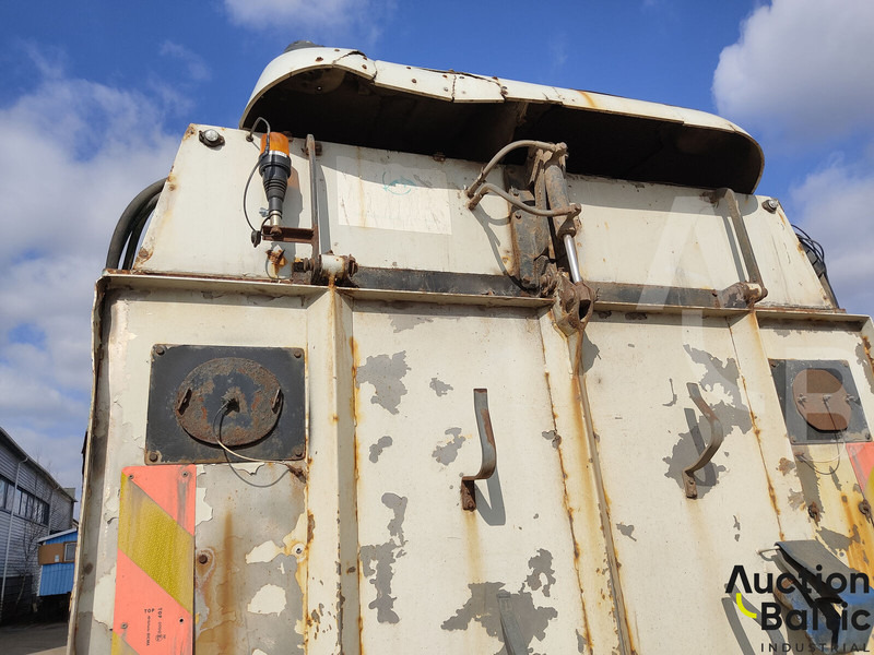 Mercedes-Benz 1517 - Penyapu jalan: gambar 5 Mercedes-Benz 1517 - Penyapu jalan: gambar 5