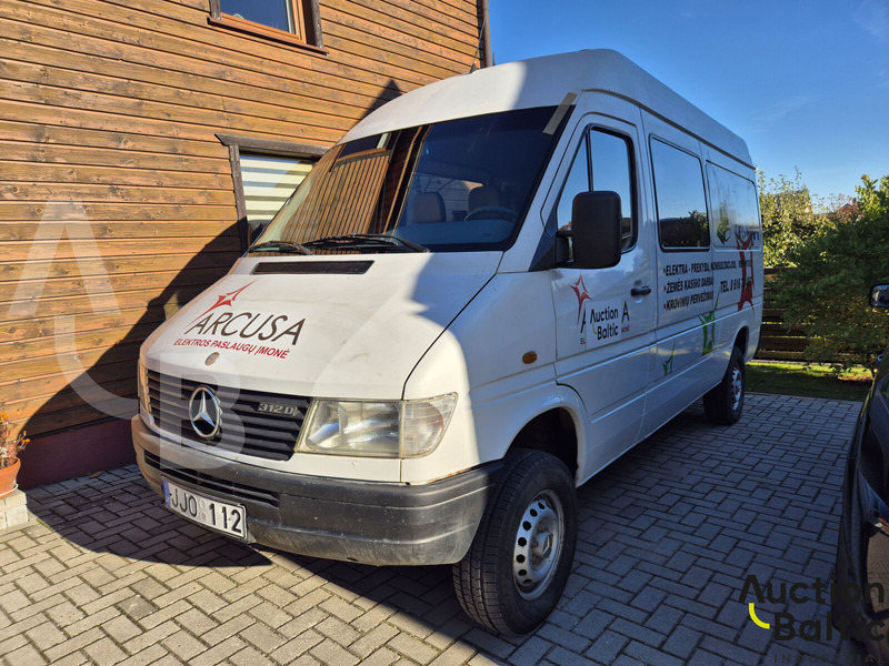 Mercedes-Benz 300-serie 312 D - Van panel: gambar 1 Mercedes-Benz 300-serie 312 D - Van panel: gambar 1