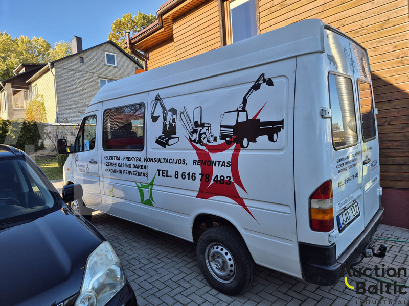 Mercedes-Benz 300-serie 312 D - Van panel: gambar 3 Mercedes-Benz 300-serie 312 D - Van panel: gambar 3