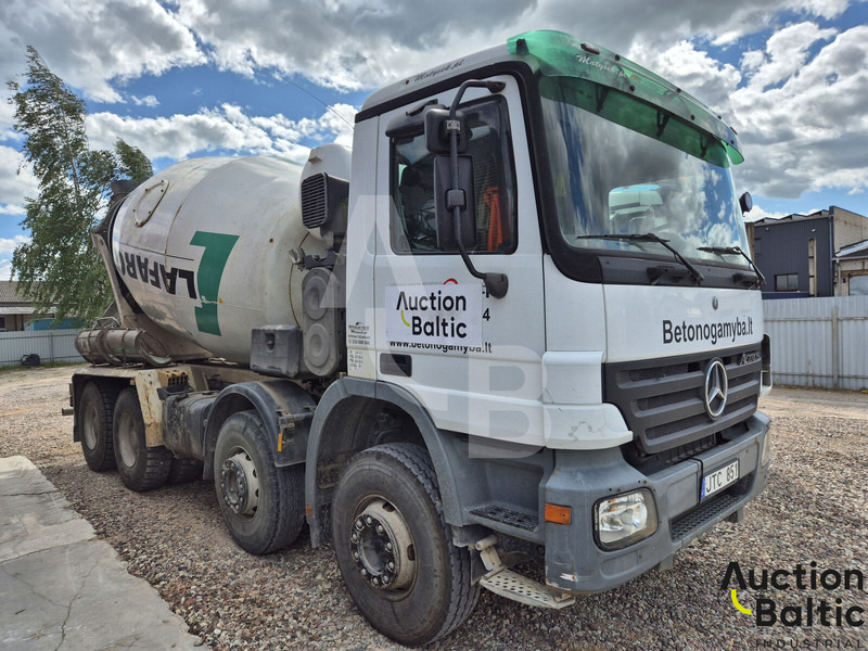 Mercedes-Benz 3236 - Truk pengaduk beton: gambar 1 Mercedes-Benz 3236 - Truk pengaduk beton: gambar 1