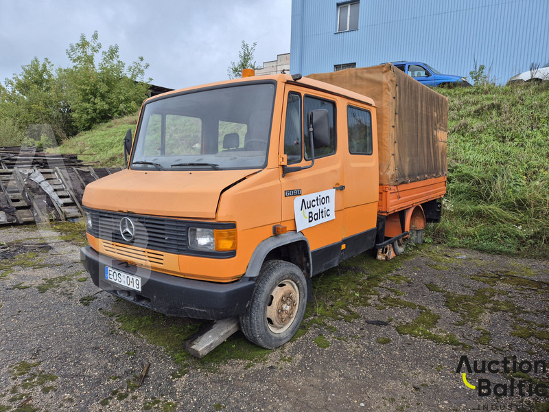 Mercedes-Benz 609 D - Truk dengan terpal samping: gambar 1 Mercedes-Benz 609 D - Truk dengan terpal samping: gambar 1