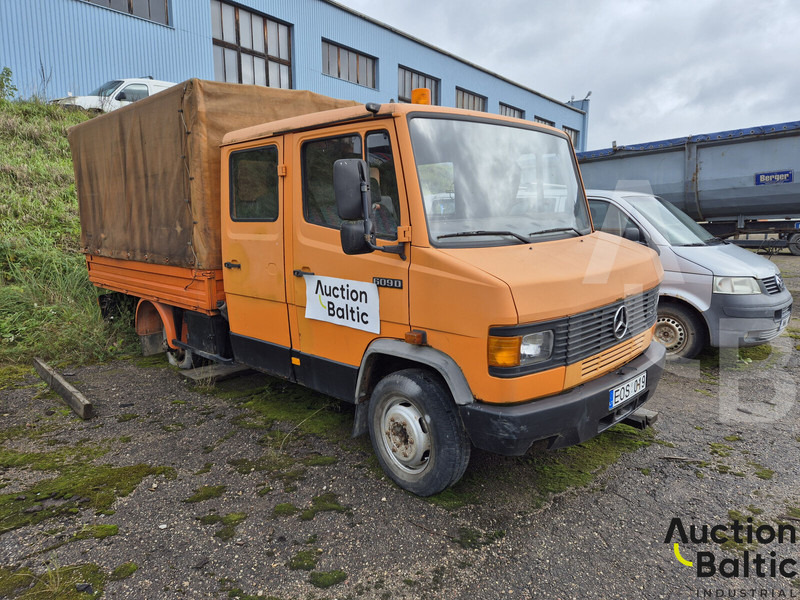 Mercedes-Benz 609 D - Truk dengan terpal samping: gambar 2 Mercedes-Benz 609 D - Truk dengan terpal samping: gambar 2