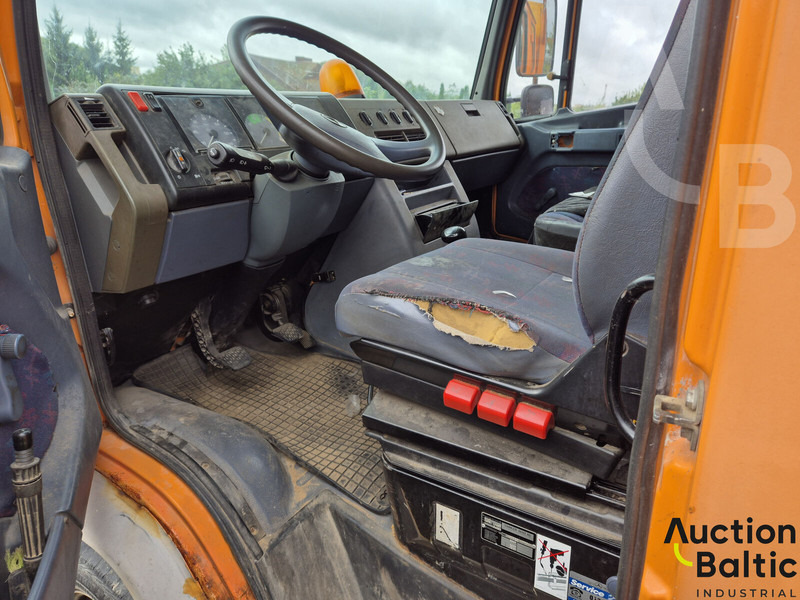 Mercedes-Benz 614 D - Truk dengan terpal samping: gambar 5 Mercedes-Benz 614 D - Truk dengan terpal samping: gambar 5