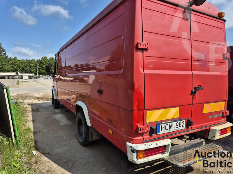 Mercedes-Benz 711 D - Van kecil: gambar 4 Mercedes-Benz 711 D - Van kecil: gambar 4