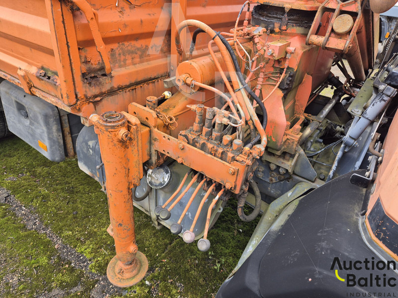 Truk jungkit Mercedes-Benz 814: gambar 14 Truk jungkit Mercedes-Benz 814: gambar 14