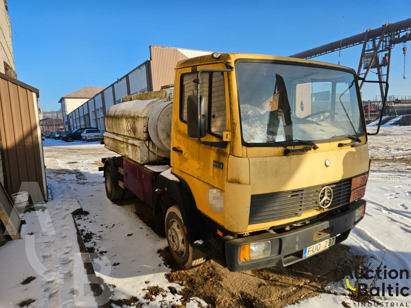 Mercedes-Benz 814 - Truk tangki: gambar 1 Mercedes-Benz 814 - Truk tangki: gambar 1