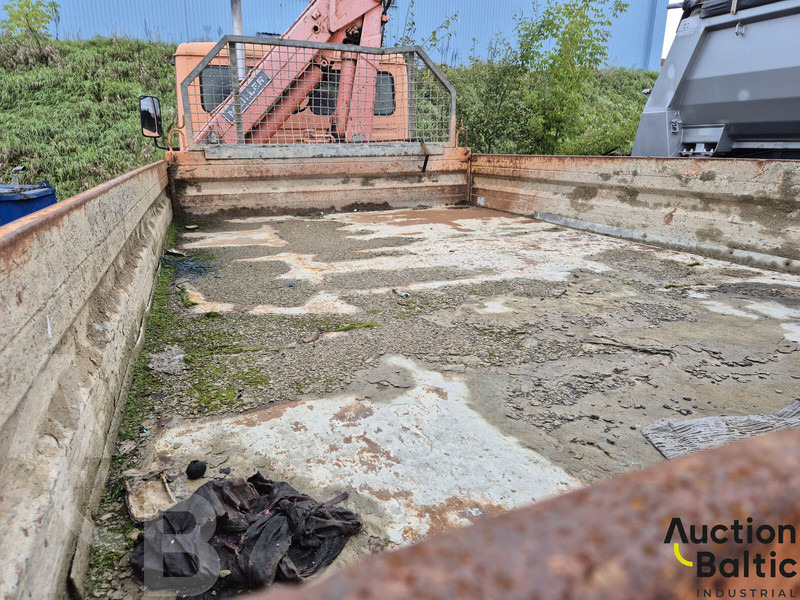 Truk jungkit Mercedes-Benz 814: gambar 10 Truk jungkit Mercedes-Benz 814: gambar 10