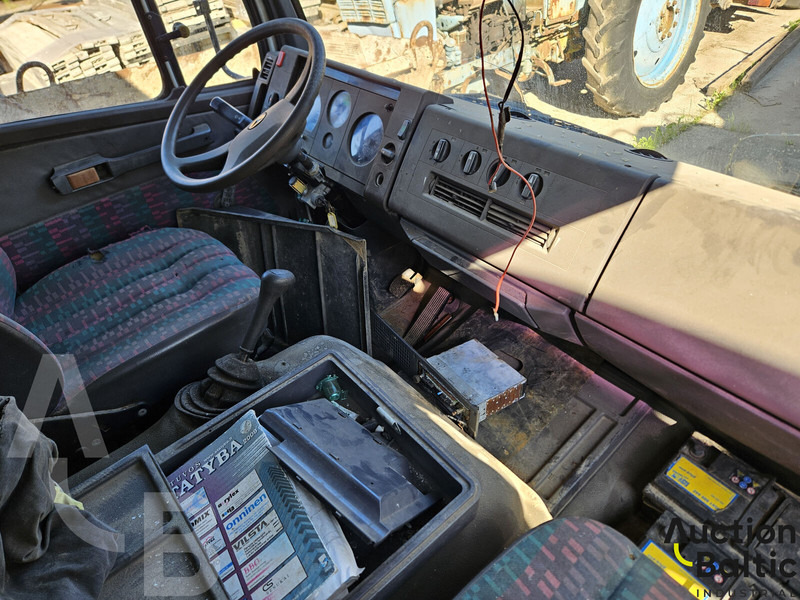 Mercedes-Benz 814 - Truk box: gambar 5 Mercedes-Benz 814 - Truk box: gambar 5