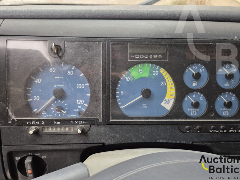 Mercedes-Benz 817 L - Truk dengan terpal samping: gambar 5 Mercedes-Benz 817 L - Truk dengan terpal samping: gambar 5