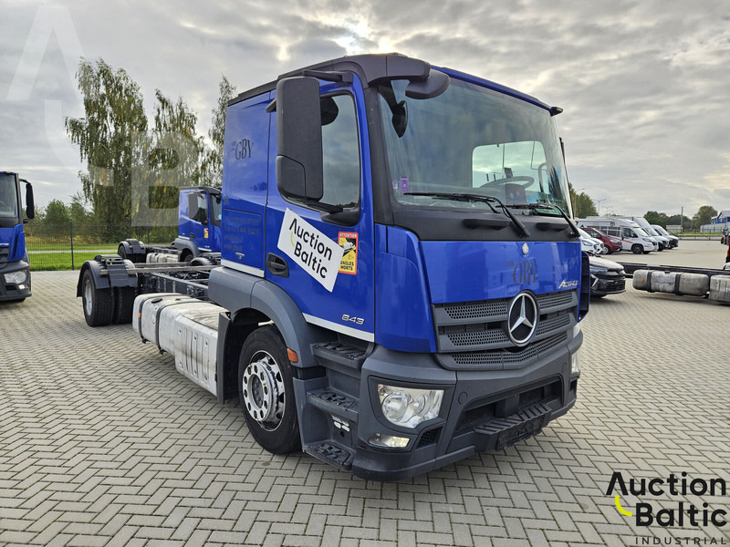 Mercedes-Benz Actros 1843 - Truk sasis: gambar 1 Mercedes-Benz Actros 1843 - Truk sasis: gambar 1