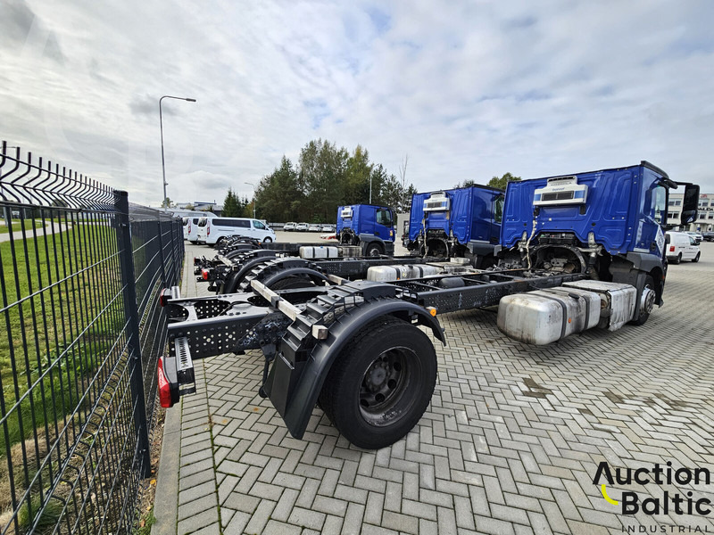 Mercedes-Benz Actros 1843 - Truk sasis: gambar 4 Mercedes-Benz Actros 1843 - Truk sasis: gambar 4