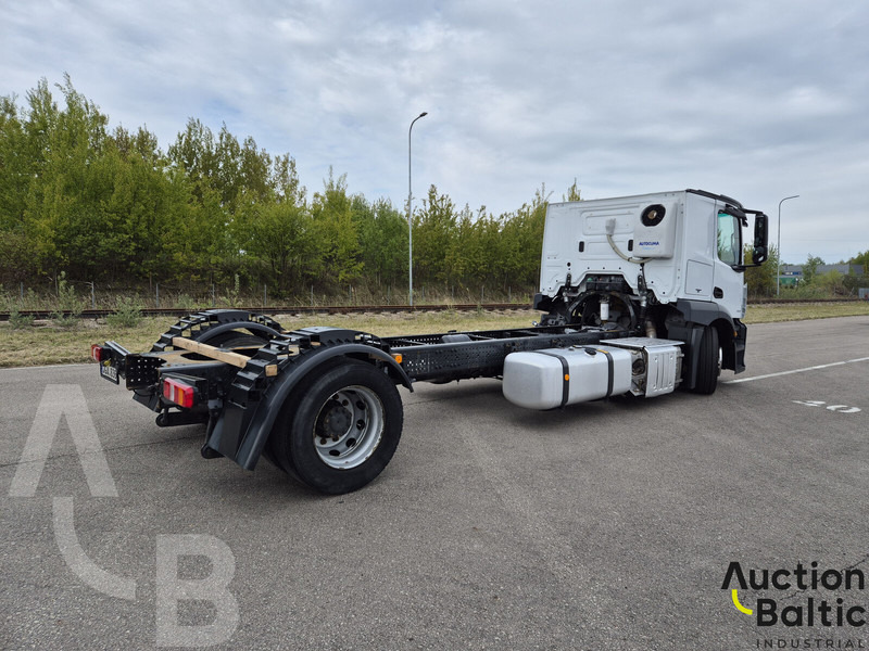 Mercedes-Benz Actros 1843 - Truk sasis: gambar 4 Mercedes-Benz Actros 1843 - Truk sasis: gambar 4