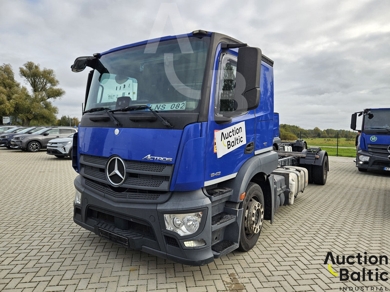 Mercedes-Benz Actros 1843 - Truk sasis: gambar 2 Mercedes-Benz Actros 1843 - Truk sasis: gambar 2