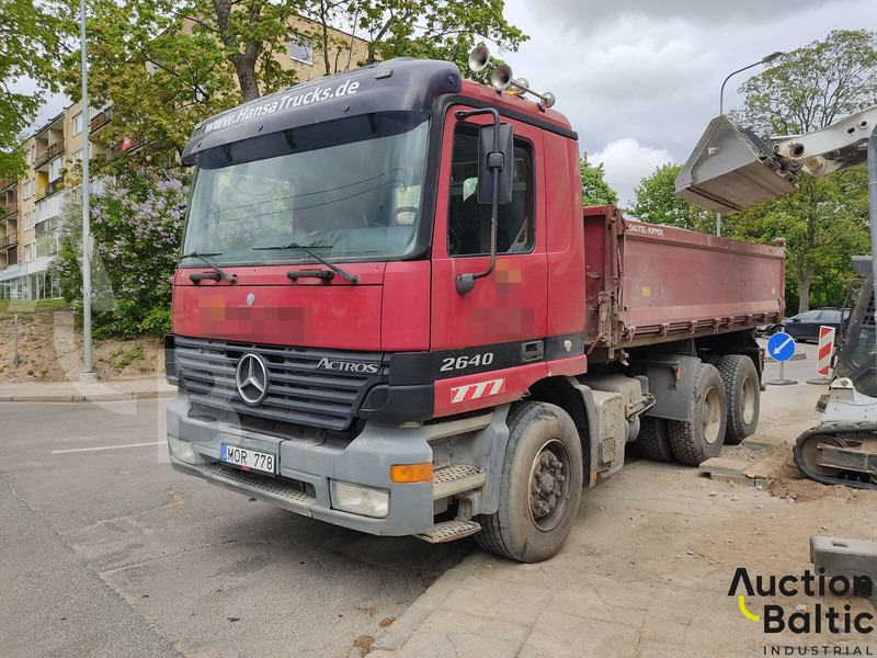 Mercedes-Benz Actros 2640 - Truk jungkit: gambar 1 Mercedes-Benz Actros 2640 - Truk jungkit: gambar 1